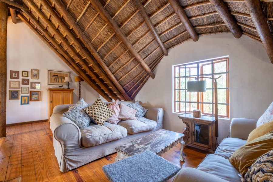 5 Bedroom Property for Sale in Mcgregor Western Cape